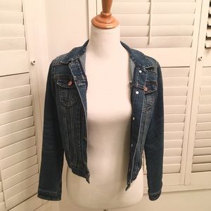 Great quality blue jean jacket